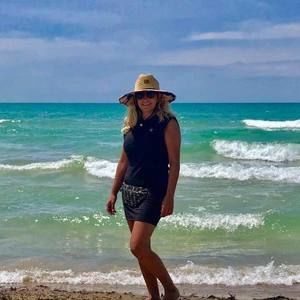 Meet your Posher, Marie-claude